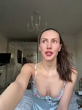 MilaRenee online show from February 22, 2026, 4:05 pm