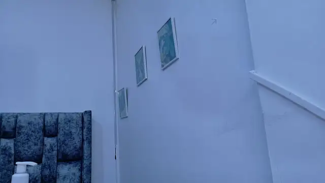 Snapshot of Lizbeth_Rouse chatting on October 3, 2025, 11:40 am Lizbeth Rouse online show from October 3, 2025, 11:40 am