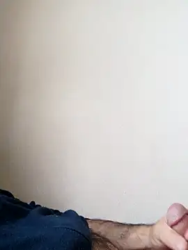 Snapshot of Azginboga2358 chatting on December 1, 2025, 7:24 am Azginboga2358 online show from December 1, 2025, 7:24 am