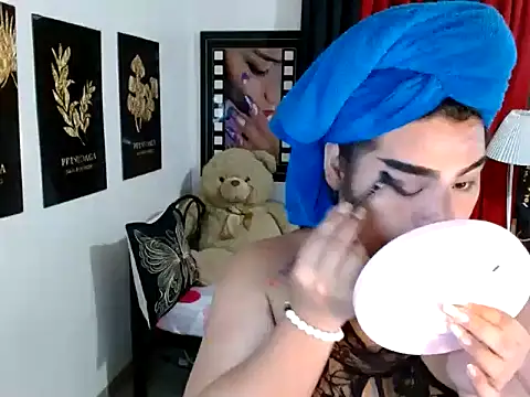 Snapshot of TSbrianaHugeCock chatting on May 4, 2026, 2:57 pm TSbrianaHugeCock online show from May 4, 2026, 2:57 pm