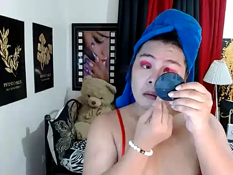 Snapshot of TSbrianaHugeCock chatting on June 11, 2026, 2:37 pm TSbrianaHugeCock online show from June 11, 2026, 2:37 pm