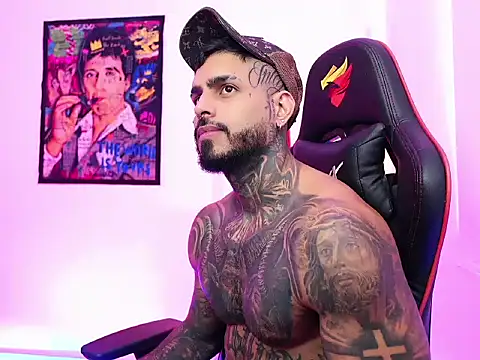 Snapshot of logan_hugh8 chatting on October 16, 2025, 6:42 pm logan hugh8 online show from October 16, 2025, 6:42 pm