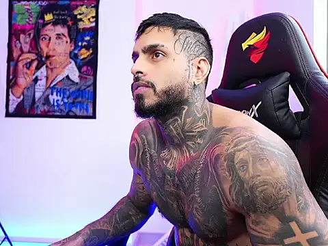 Snapshot of logan_hugh8 chatting on October 22, 2025, 9:47 pm logan hugh8 online show from October 22, 2025, 9:47 pm