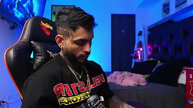 logan hugh8 online show from January 15, 2026, 9:36 am