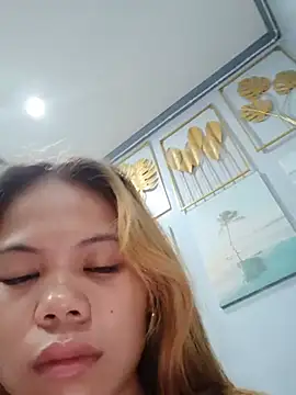 Sexxie Ella22 online show from June 20, 2026, 8:33 pm