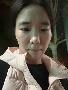 Snapshot of luluya1314 chatting on November 8, 2025, 1:44 pm luluya1314 online show from November 8, 2025, 1:44 pm