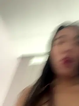 Snapshot of luluya1314 chatting on November 30, 2025, 3:21 am luluya1314 online show from November 30, 2025, 3:21 am