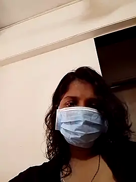 Snapshot of Love_Foreverr12 chatting on October 7, 2025, 5:59 am Love Foreverr12 online show from October 7, 2025, 5:59 am