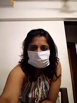 Snapshot of Love_Foreverr12 chatting on October 12, 2025, 12:48 pm Love Foreverr12 online show from October 12, 2025, 12:48 pm