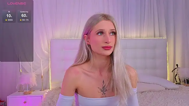 Monica Leen online show from March 18, 2026, 6:27 am