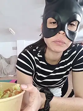 SweetSun69 online show from May 10, 2026, 2:33 pm