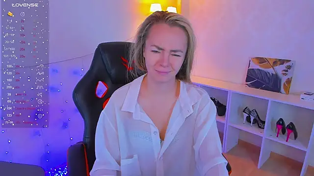 Snapshot of Little_Rockk chatting on September 25, 2025, 4:49 am Little Rockk online show from September 25, 2025, 4:49 am