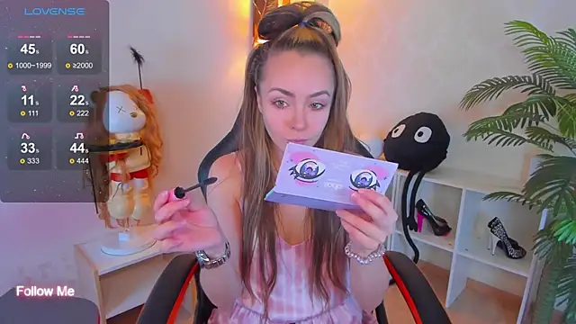 Snapshot of Little_Rockk chatting on October 12, 2025, 4:44 am Little Rockk online show from October 12, 2025, 4:44 am