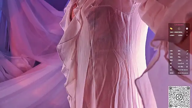 GildedKitten online show from February 7, 2026, 8:12 pm