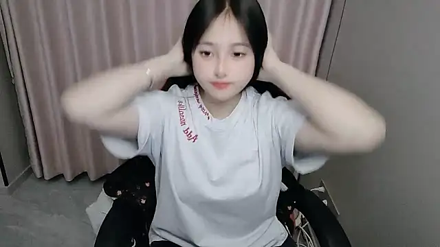 xxz98 online show from April 10, 2026, 11:15 am