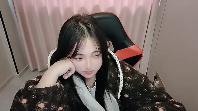 xxz98 online show from April 11, 2026, 7:45 am