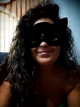 Snapshot of RaphinhaSanches chatting on July 24, 2026, 2:26 pm RaphinhaSanches online show from July 24, 2026, 2:26 pm