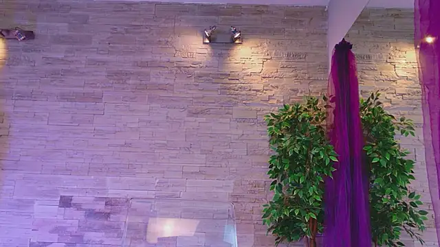 AngelInSinn online show from June 16, 2026, 4:37 am