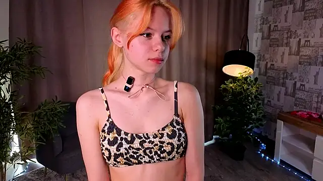Snapshot of TiannaBorlace chatting on July 10, 2026, 2:05 am TiannaBorlace online show from July 10, 2026, 2:05 am