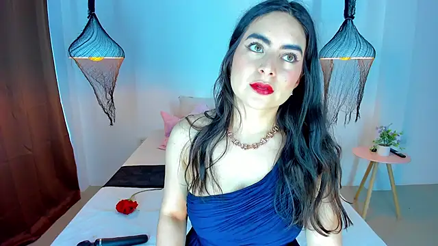 Snapshot of sashaa_petit chatting on November 8, 2025, 11:43 am sashaa petit online show from November 8, 2025, 11:43 am