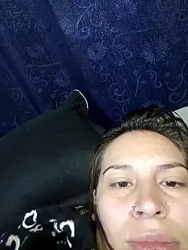 Snapshot of cloequeen15 chatting on November 15, 2025, 10:26 pm cloequeen15 online show from November 15, 2025, 10:26 pm