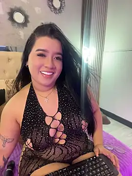 Snapshot of Aliciawhitee chatting on April 22, 2026, 2:58 am Aliciawhitee online show from April 22, 2026, 2:58 am