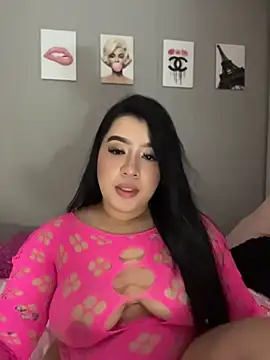 Snapshot of Aliciawhitee chatting on April 24, 2026, 2:58 am Aliciawhitee online show from April 24, 2026, 2:58 am