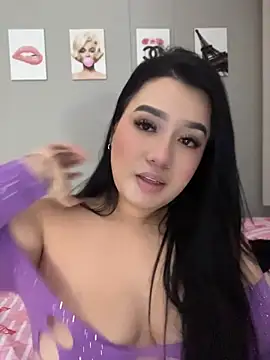 Snapshot of Aliciawhitee chatting on April 25, 2026, 4:04 am Aliciawhitee online show from April 25, 2026, 4:04 am