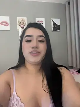 Snapshot of Aliciawhitee chatting on April 26, 2026, 4:21 am Aliciawhitee online show from April 26, 2026, 4:21 am