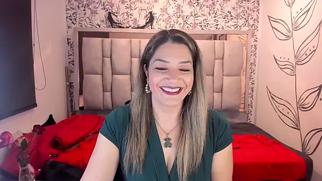 Snapshot of Chanel__Rose__ chatting on September 21, 2025, 4:36 am Chanel Rose online show from September 21, 2025, 4:36 am