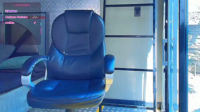 MarcusRain  online show from September 17, 2025, 7:26 pm