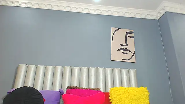 LoloQueen5 online show from January 14, 2026, 9:04 am