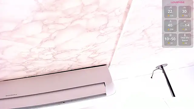 EXOTIC EBONY  online show from November 13, 2025, 7:13 pm