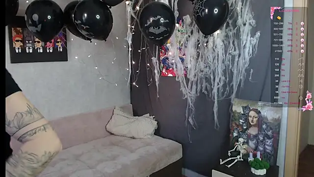 Snapshot of Violetwin chatting on October 31, 2025, 12:28 pm Violetwin online show from October 31, 2025, 12:28 pm