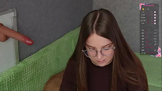 Violetwin online show from March 7, 2026, 10:12 am