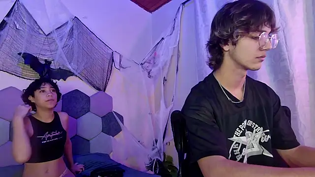 Snapshot of 2006_tgn chatting on November 6, 2025, 11:55 am 2006 tgn online show from November 6, 2025, 11:55 am