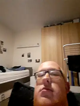 geilerd122 online show from October 31, 2025, 8:21 pm