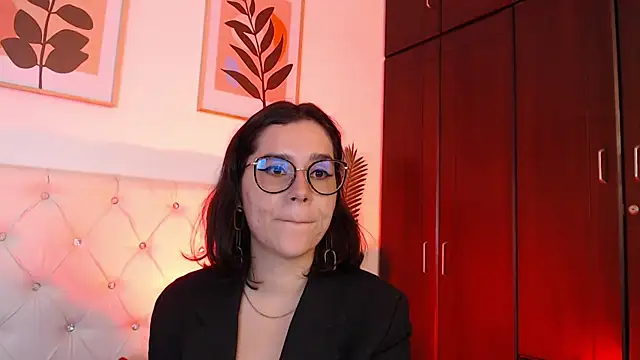 barbyehot online show from September 12, 2025, 10:43 pm