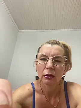 Snapshot of natasha251 chatting on October 28, 2025, 11:47 am natasha251 online show from October 28, 2025, 11:47 am