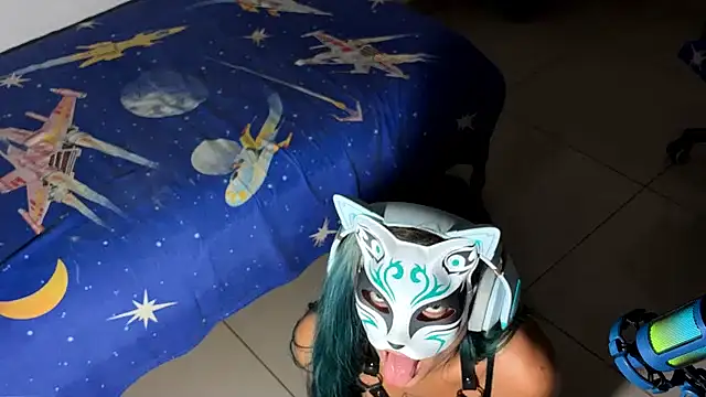 bluesubmissive online show from December 4, 2025, 4:11 am