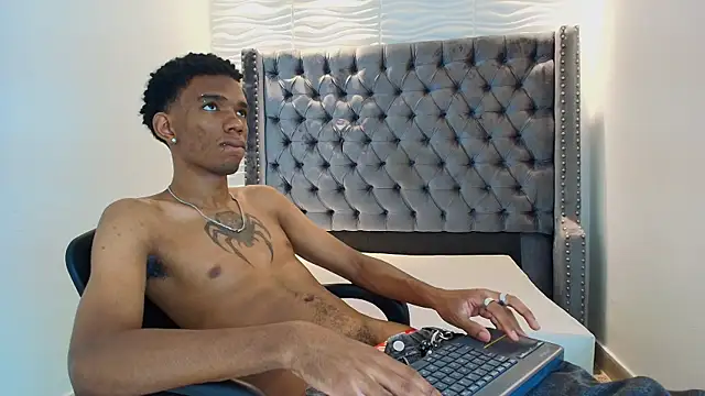 nero reyd online show from June 12, 2026, 7:13 pm