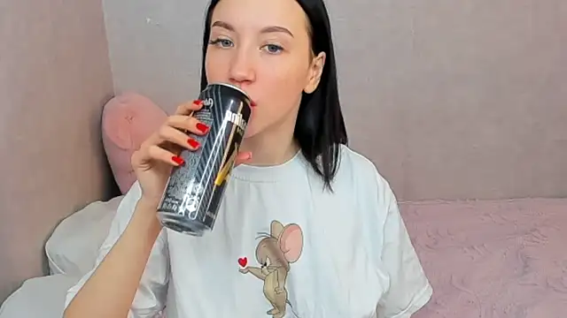 EileenMoores online show from March 19, 2026, 1:04 pm