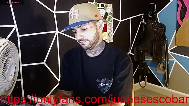 Snapshot of nicolastorres99 chatting on October 11, 2025, 3:39 am nicolastorres99 online show from October 11, 2025, 3:39 am