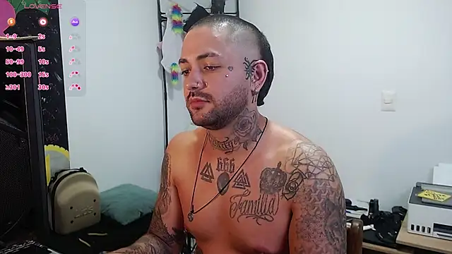 nicolastorres99 online show from December 21, 2025, 3:24 am