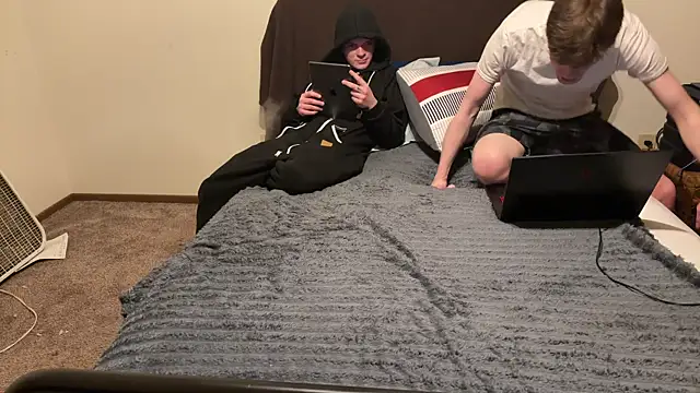 BigIncognitoXXX online show from February 12, 2026, 5:46 am