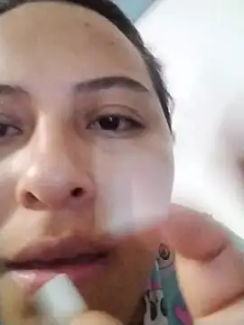 Snapshot of yelezia chatting on February 23, 2026, 10:51 pm yelezia online show from February 23, 2026, 10:51 pm