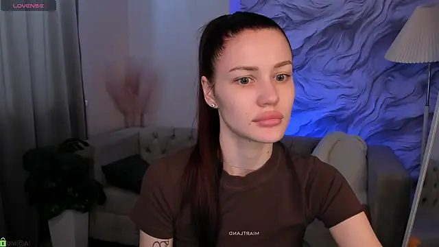 Snapshot of Aria_Mila chatting on May 12, 2026, 3:03 am Aria Mila online show from May 12, 2026, 3:03 am