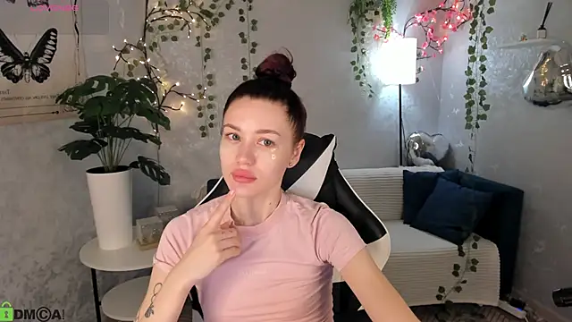 Snapshot of Aria_Mila chatting on May 29, 2026, 3:15 am Aria Mila online show from May 29, 2026, 3:15 am
