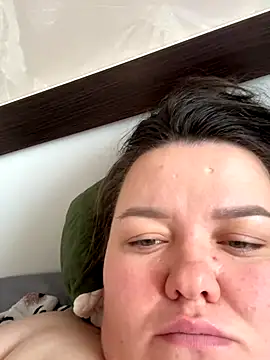 SunnyLeila2101 online show from September 10, 2025, 9:42 am