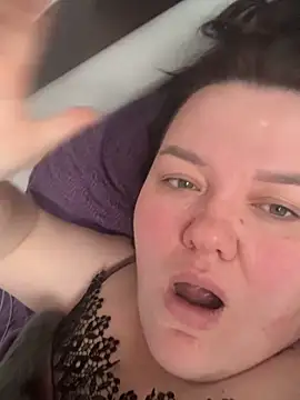 SunnyLeila2101 online show from November 28, 2025, 11:02 am